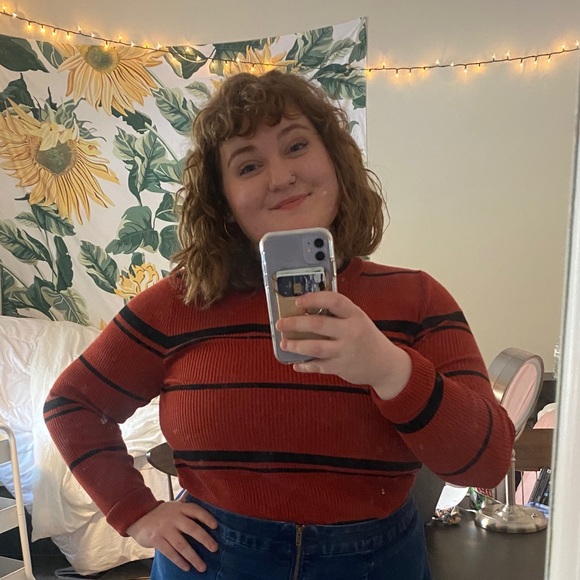 Meet your Posher, Kendall - Picture 5 of 6